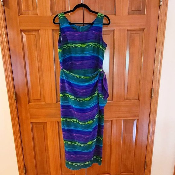 Spenser Jeremy Dresses & Skirts - SPENSER JEREMY Silk Dress - Size 8